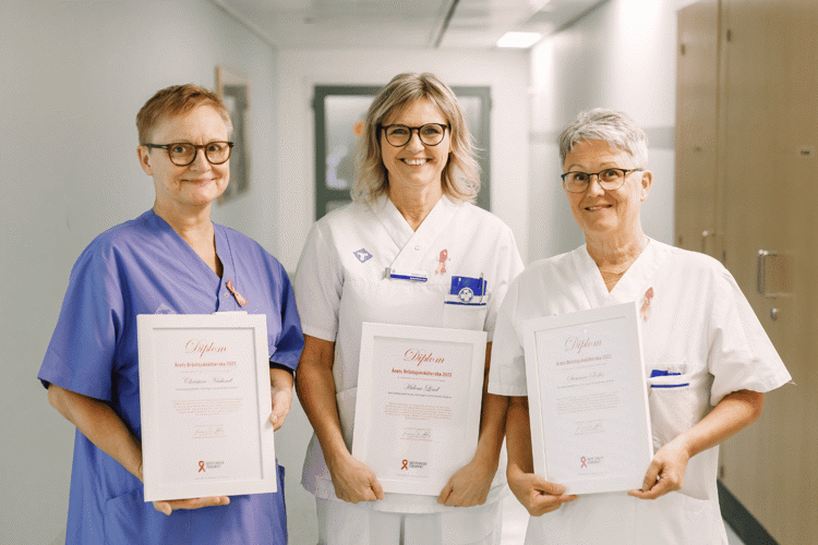 Bröstsjuksköterskorna Helene Lind, Christine Näslund och Susanne Söder